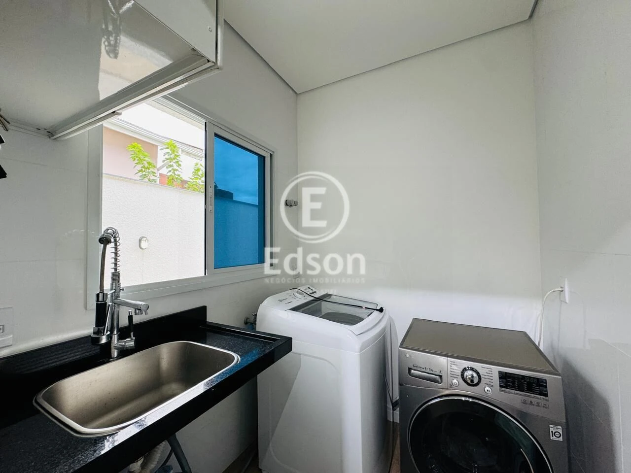 Casa em Pedra Branca, Palhoça. 3 quartos, 197m². Imagem 6 de 15