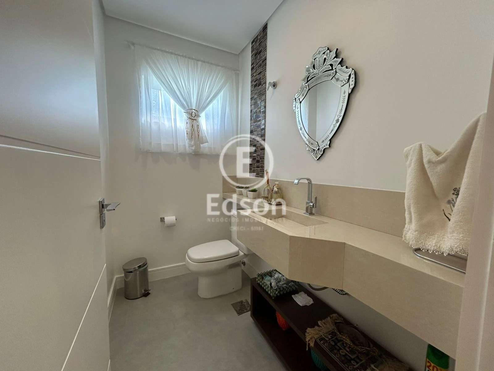 Casa em Pedra Branca, Palhoça. 4 quartos, 257m². Imagem 11 de 15