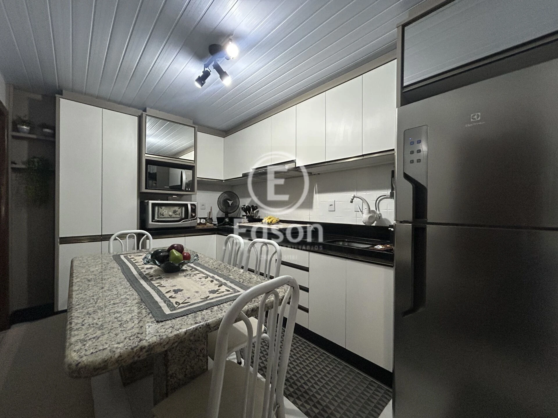 Casa em Jardim Aquarius, Palhoça. 2 quartos, 68m². Imagem 2 de 10