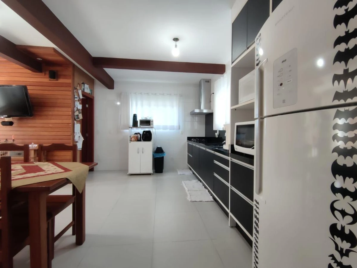 Casa em Praia de Fora, Palhoça. 3 quartos, 153m². Imagem 4 de 13