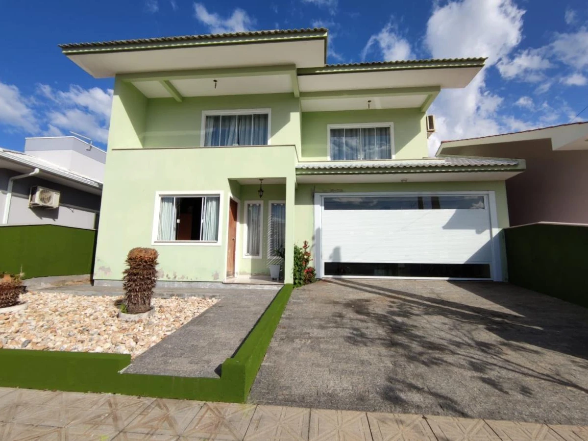 Casa em Praia de Fora, Palhoça. 3 quartos, 153m². Imagem 1 de 13