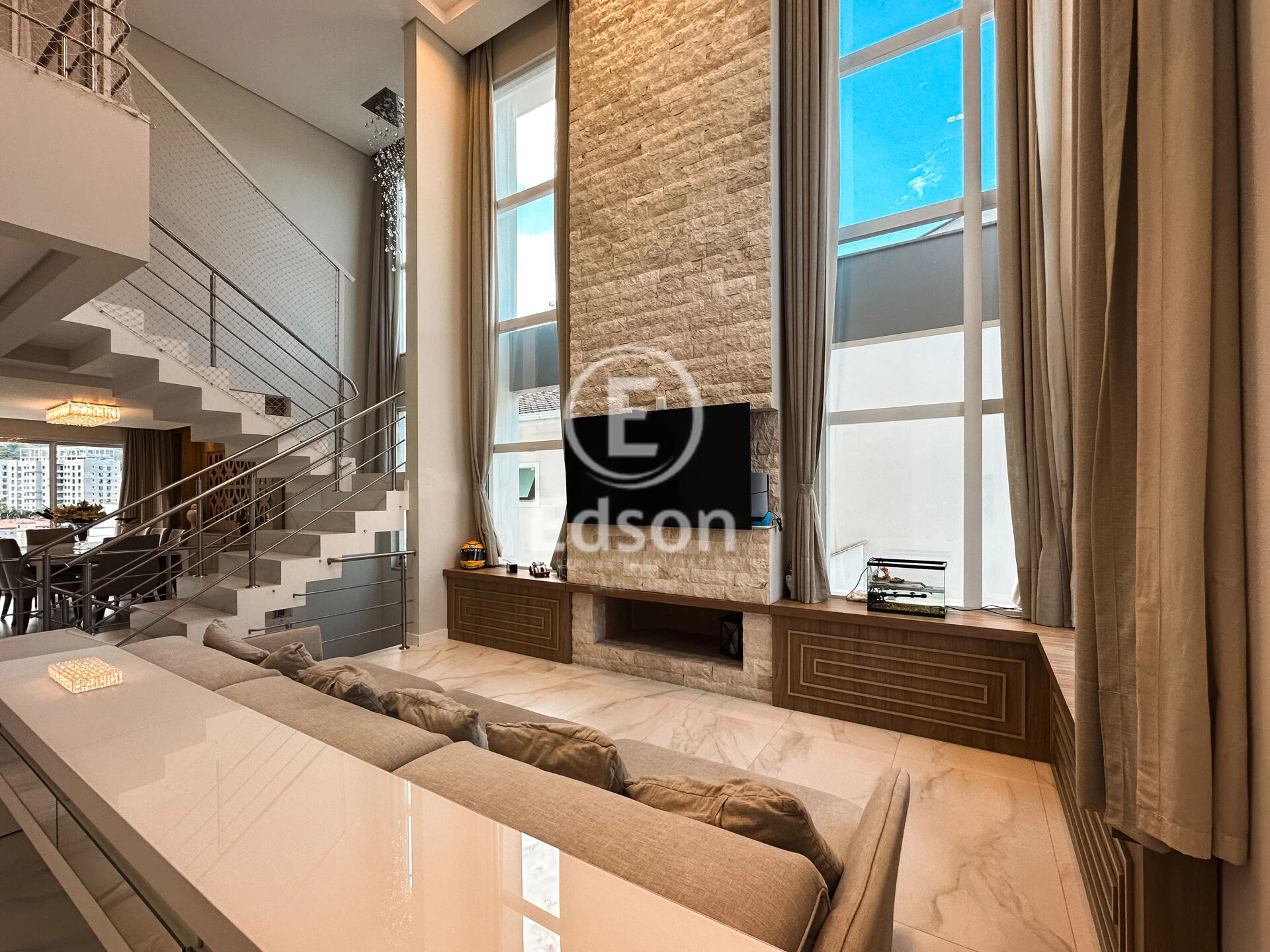 Casa em Pedra Branca, Palhoça. 4 quartos, 350m². Imagem 1 de 15