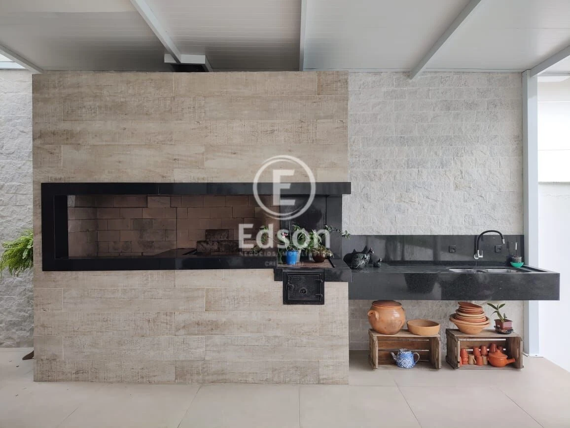 Casa em Pedra Branca, Palhoça. 3 quartos, 300m². Imagem 7 de 11