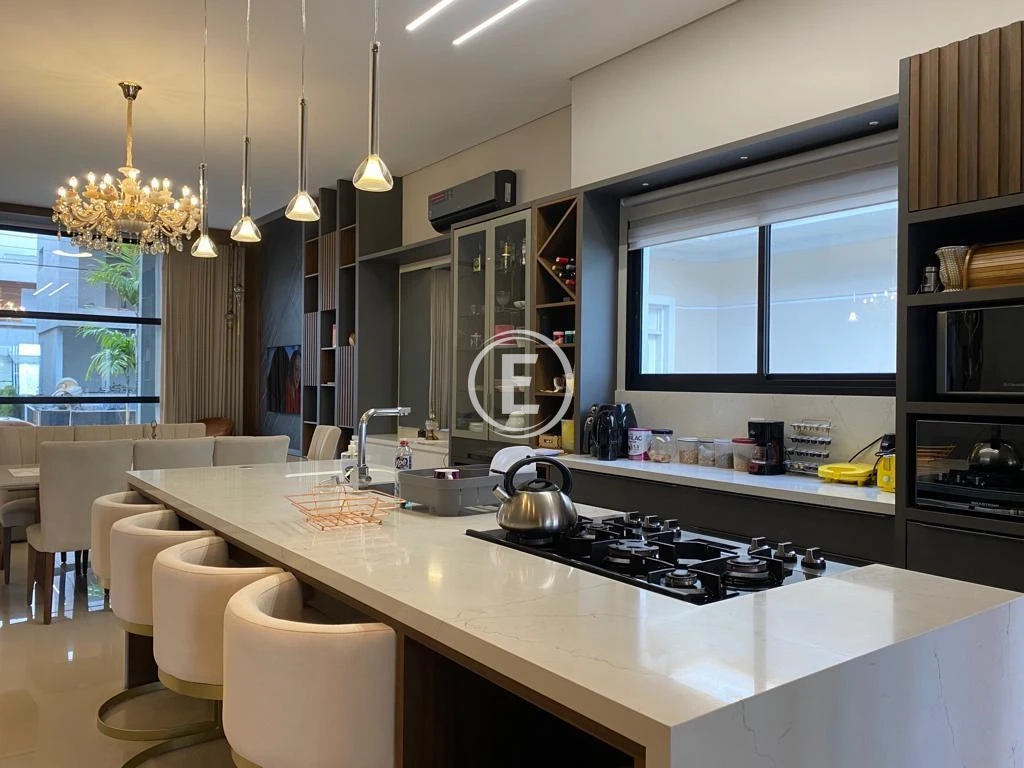 Casa em Pedra Branca, Palhoça. 3 quartos, 190m². Imagem 3 de 18