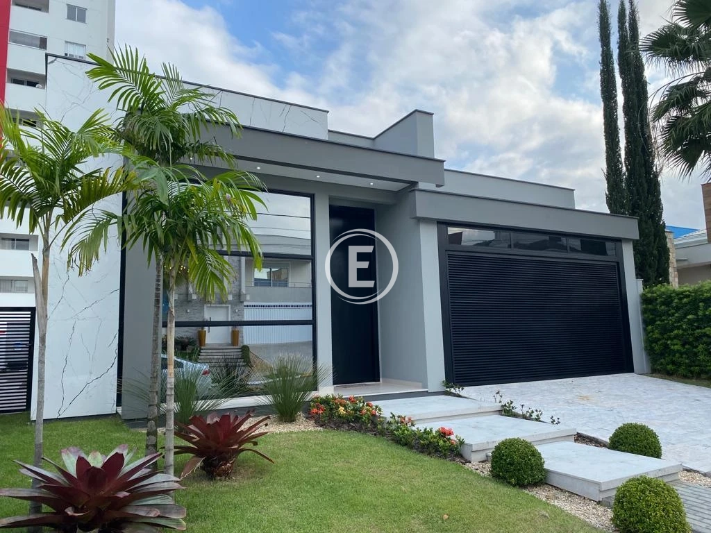 Casa em Pedra Branca, Palhoça. 3 quartos, 190m². Imagem 1 de 18