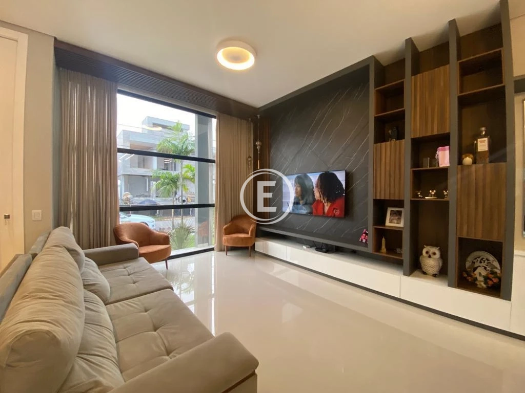 Casa em Pedra Branca, Palhoça. 3 quartos, 190m². Imagem 2 de 18