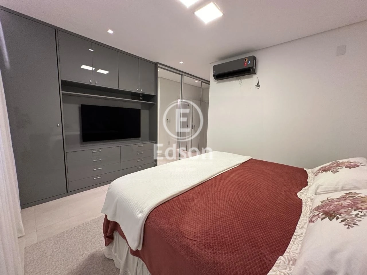 Casa em Pedra Branca, Palhoça. 3 quartos, 183m². Imagem 6 de 10