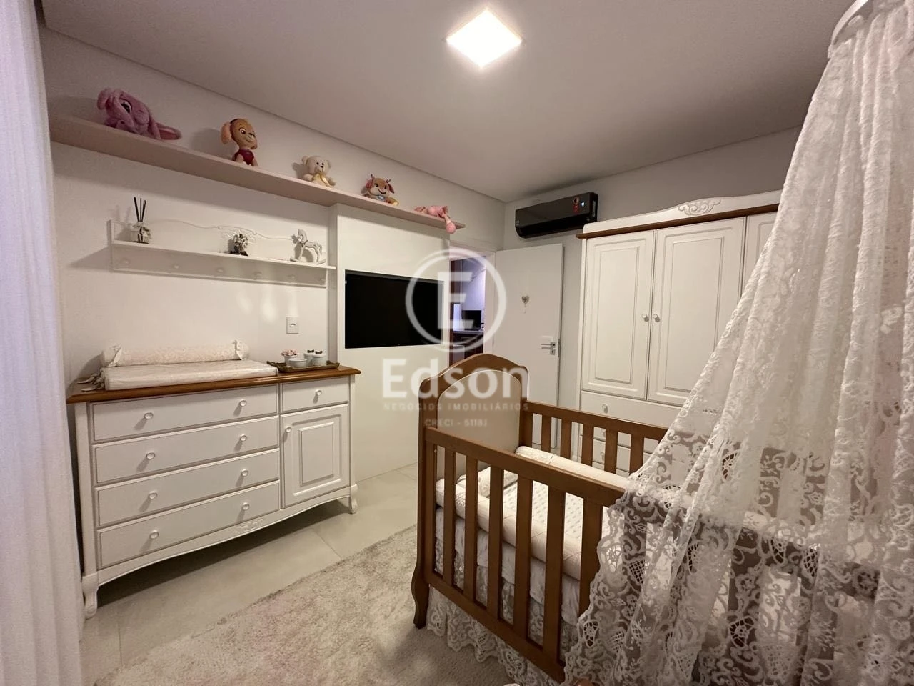 Casa em Pedra Branca, Palhoça. 3 quartos, 183m². Imagem 9 de 10