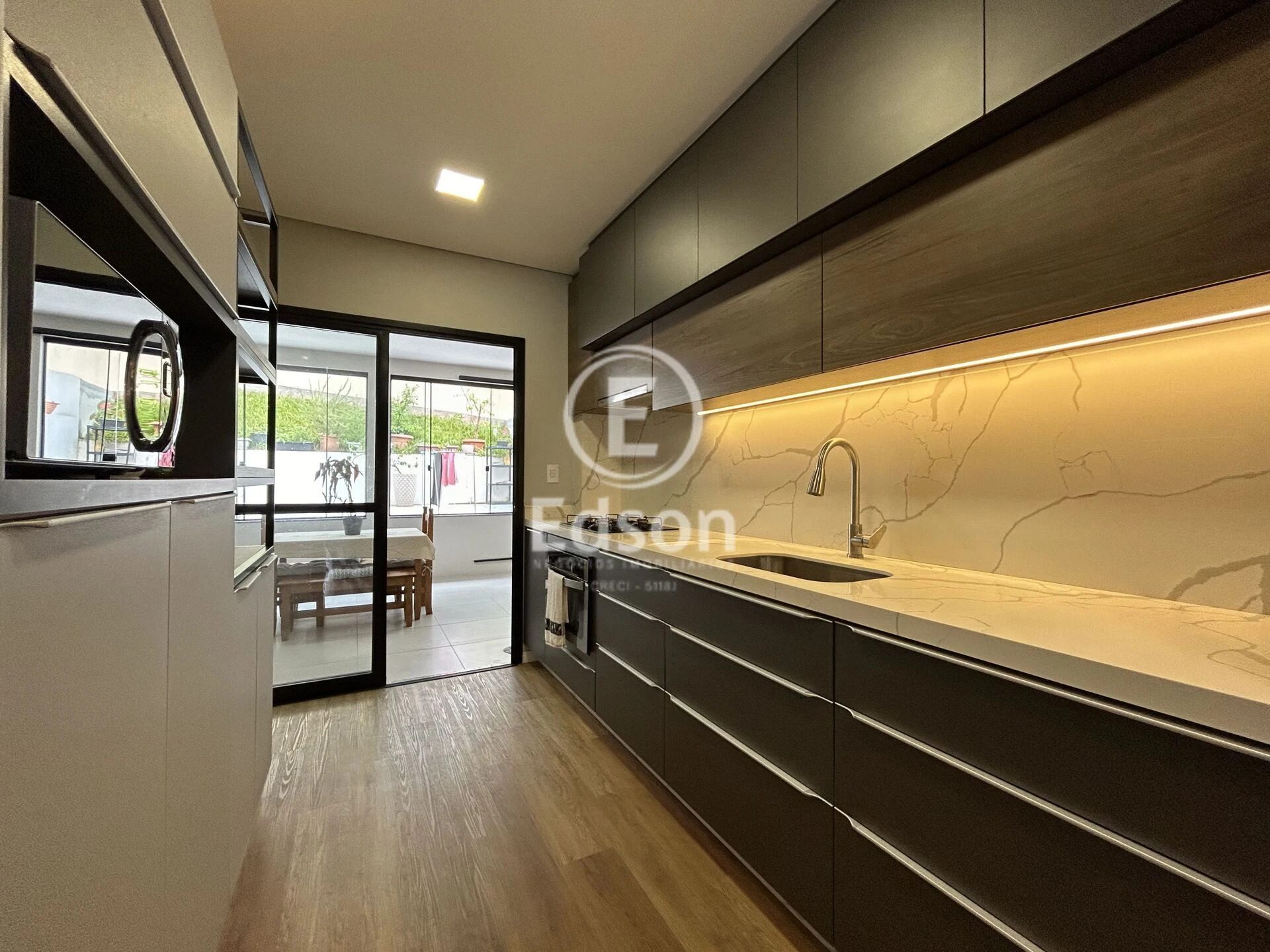 Sobrado Geminado em Pagani, Palhoça. 3 quartos, 150m². Imagem 4 de 15