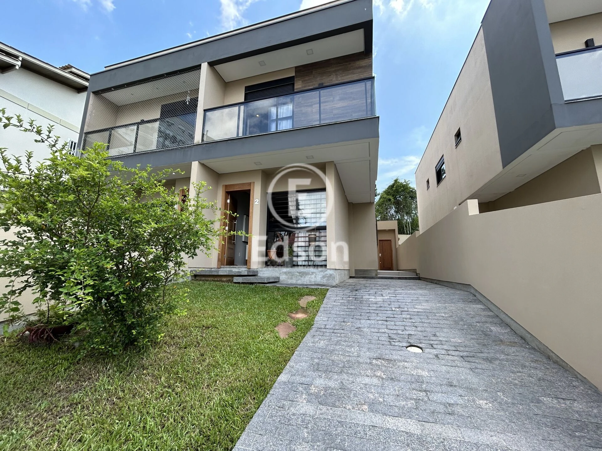 Sobrado Geminado em Pagani, Palhoça. 3 quartos, 150m². Imagem 1 de 15