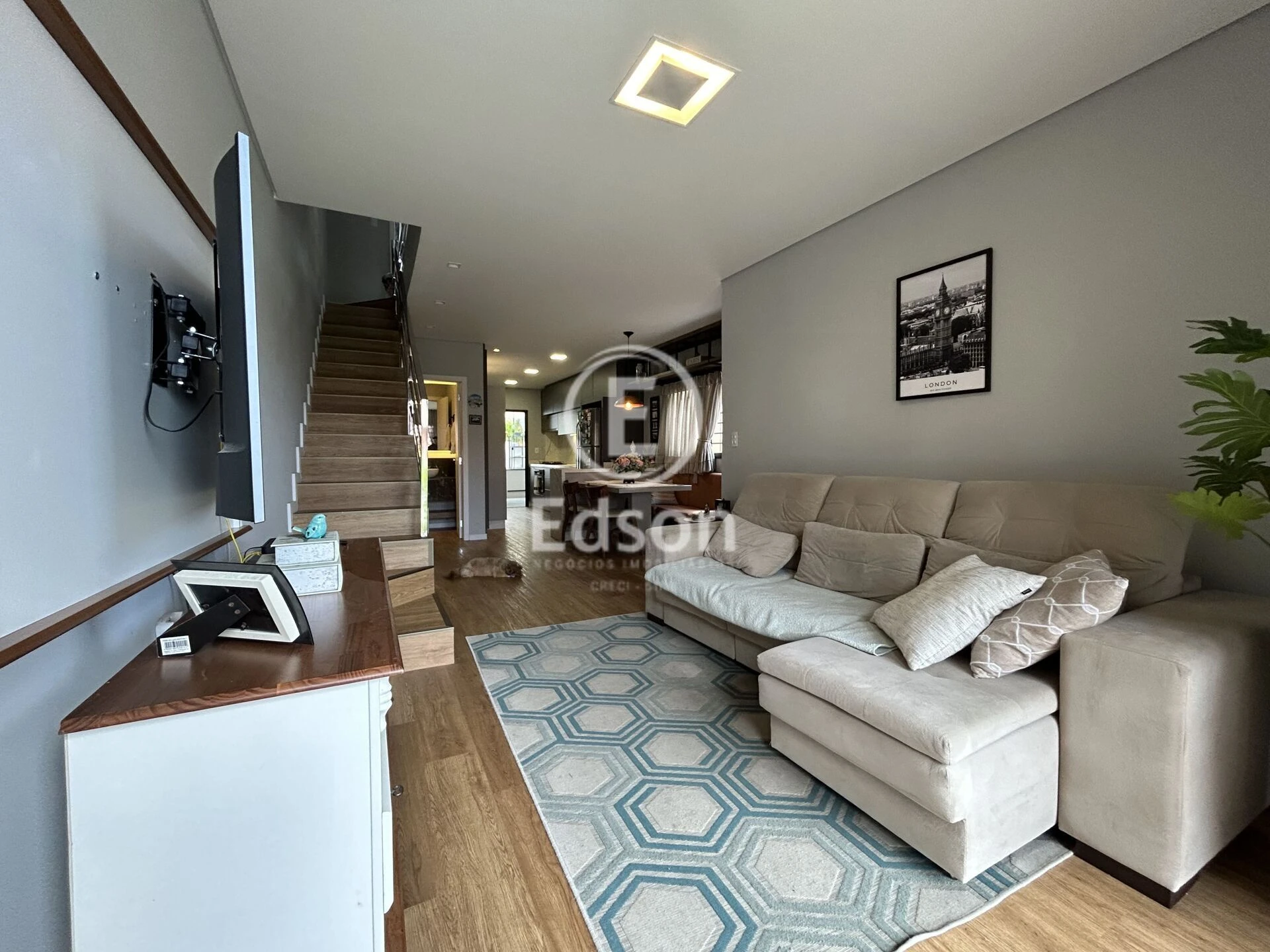 Sobrado Geminado em Pagani, Palhoça. 3 quartos, 150m². Imagem 3 de 15