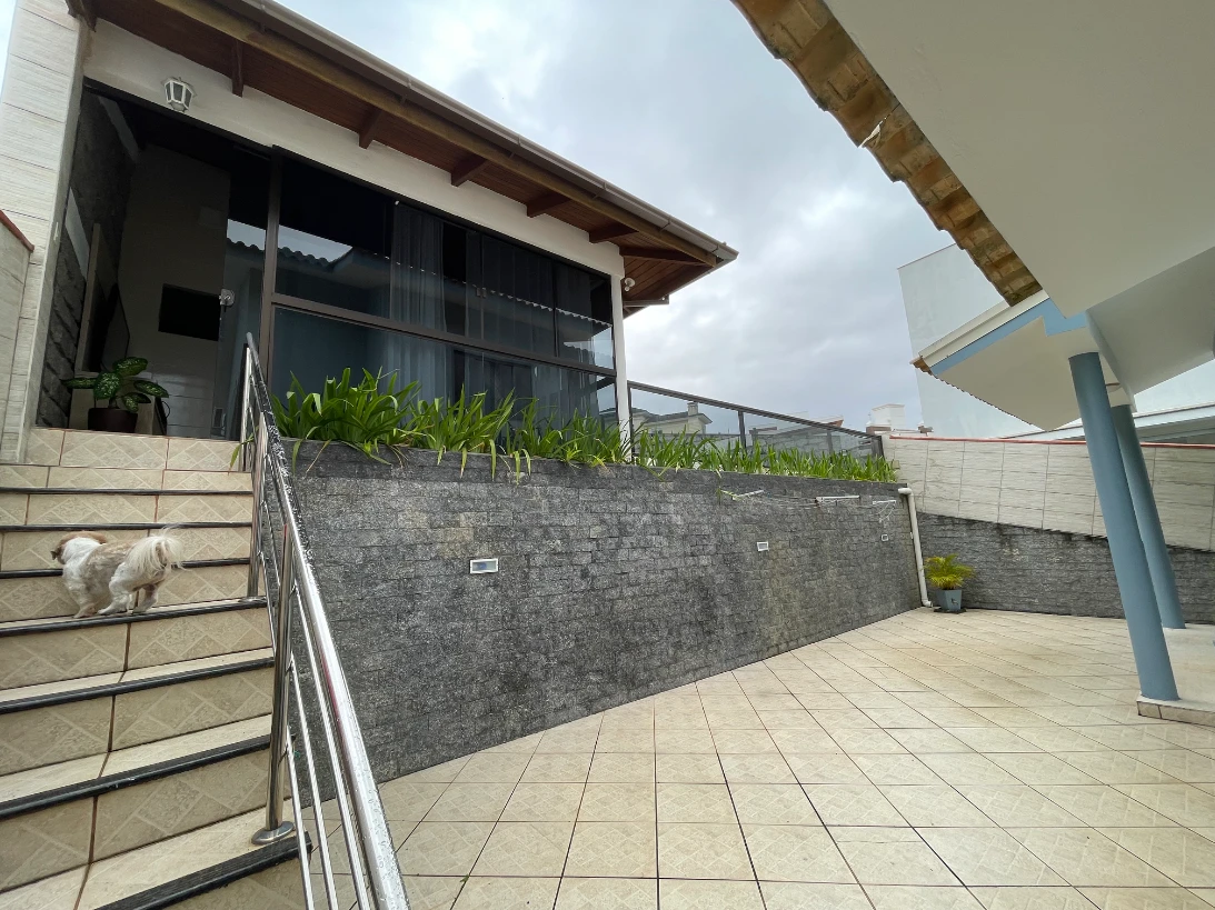 Casa em Pedra Branca, Palhoça. 4 quartos, 236m². Imagem 23 de 32