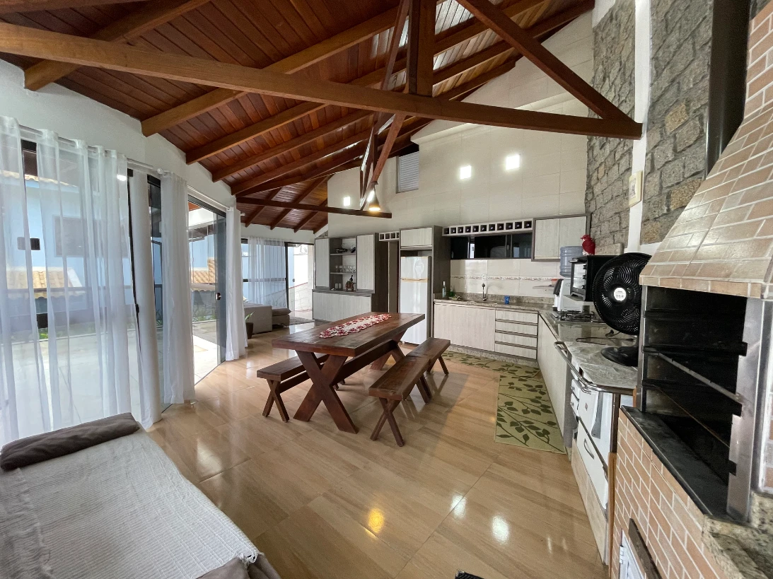 Casa em Pedra Branca, Palhoça. 4 quartos, 236m². Imagem 30 de 32