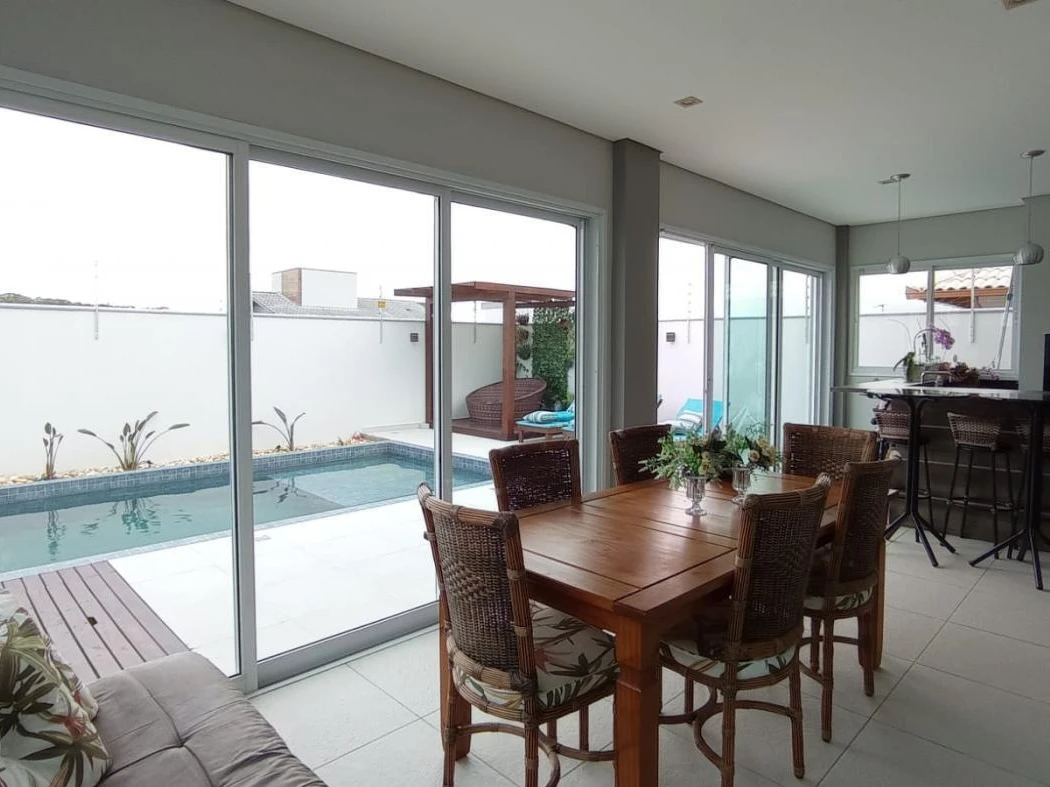 Casa em Pedra Branca, Palhoça. 3 quartos, 300m². Imagem 4 de 13