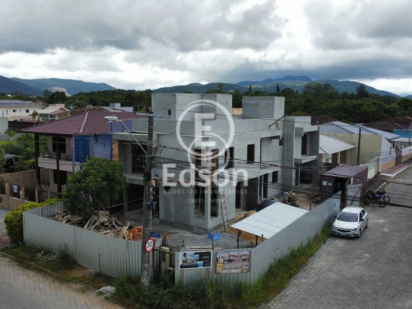 Casa em Forquilhas, São José. 2 quartos, 96m². Imagem 3 de 9