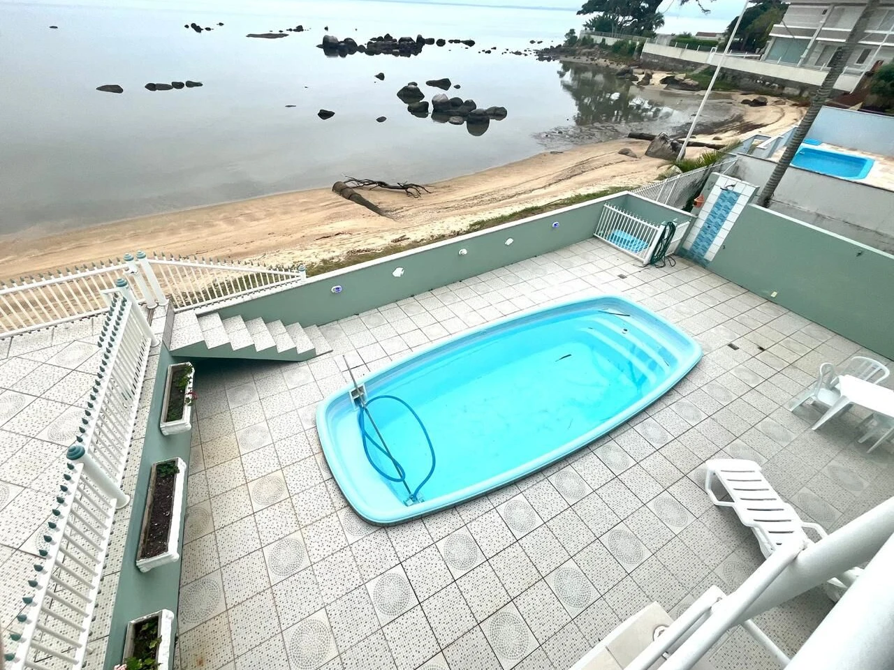 Casa em Ponta de Baixo, São José. 3 quartos, 227m². Imagem 4 de 13