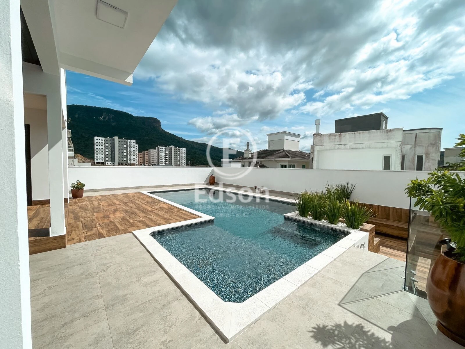 Casa em Pedra Branca, Palhoça. 3 quartos, 350m². Imagem 13 de 15