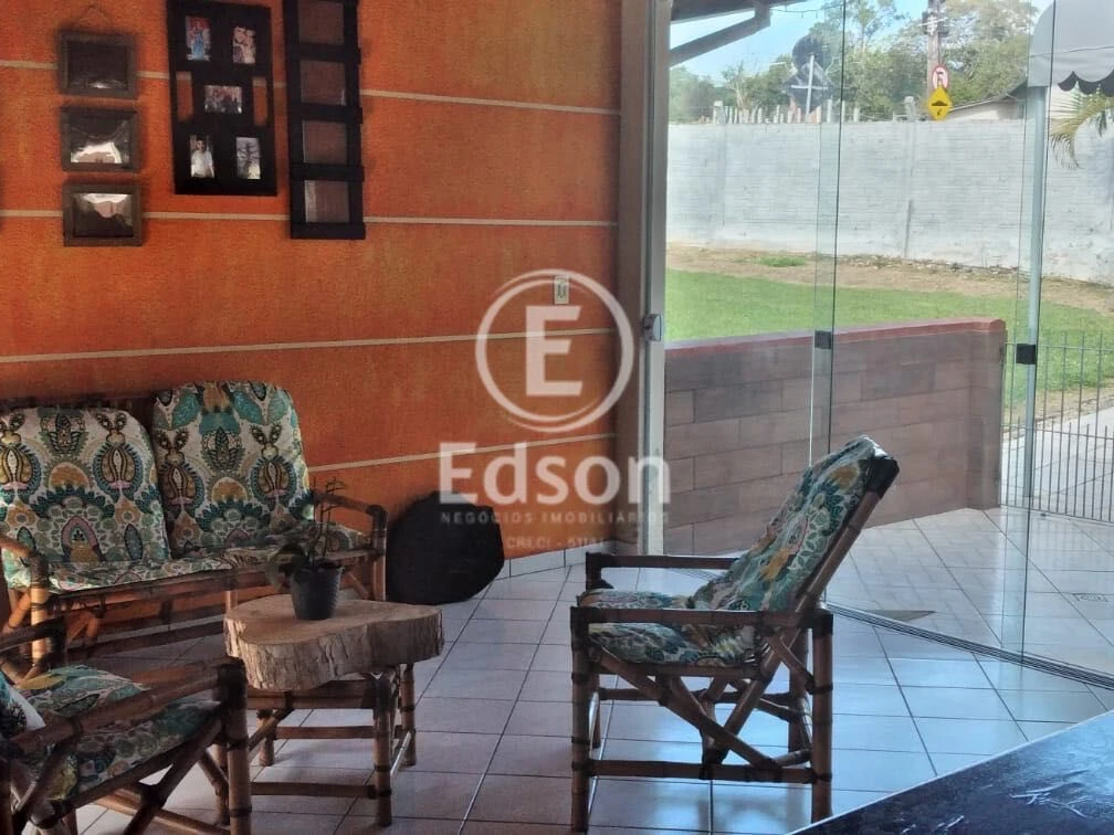 Casa em Forquilhas, São José. 3 quartos, 176m². Imagem 7 de 13