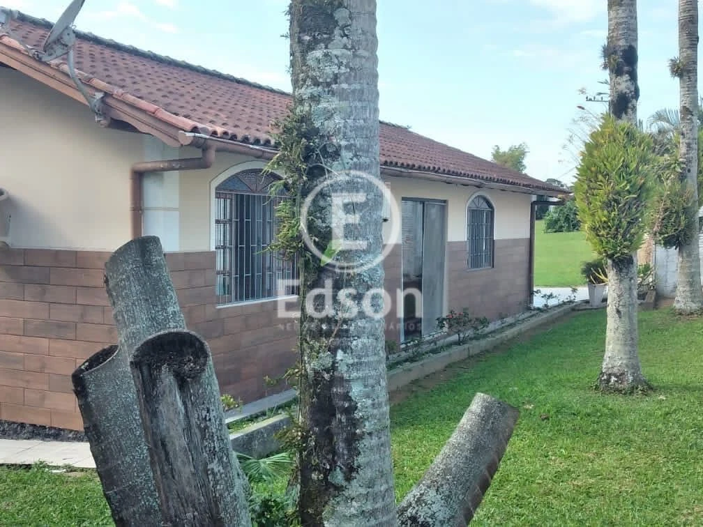 Casa em Forquilhas, São José. 3 quartos, 176m². Imagem 2 de 13