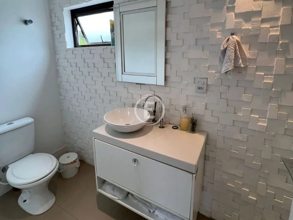 Casa em Pedra Branca, Palhoça. 3 quartos, 310m². Imagem 9 de 12