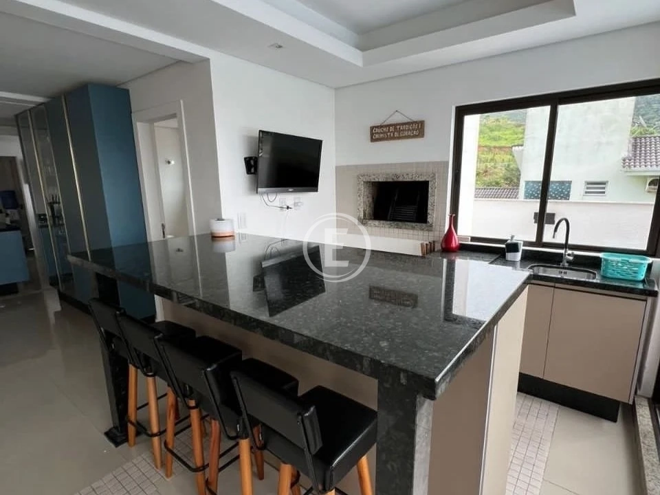 Casa em Pedra Branca, Palhoça. 3 quartos, 310m². Imagem 6 de 12