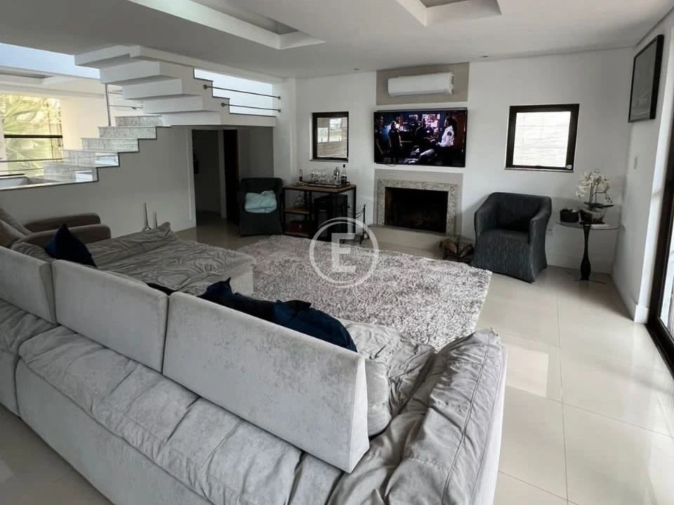 Casa em Pedra Branca, Palhoça. 3 quartos, 310m². Imagem 3 de 12