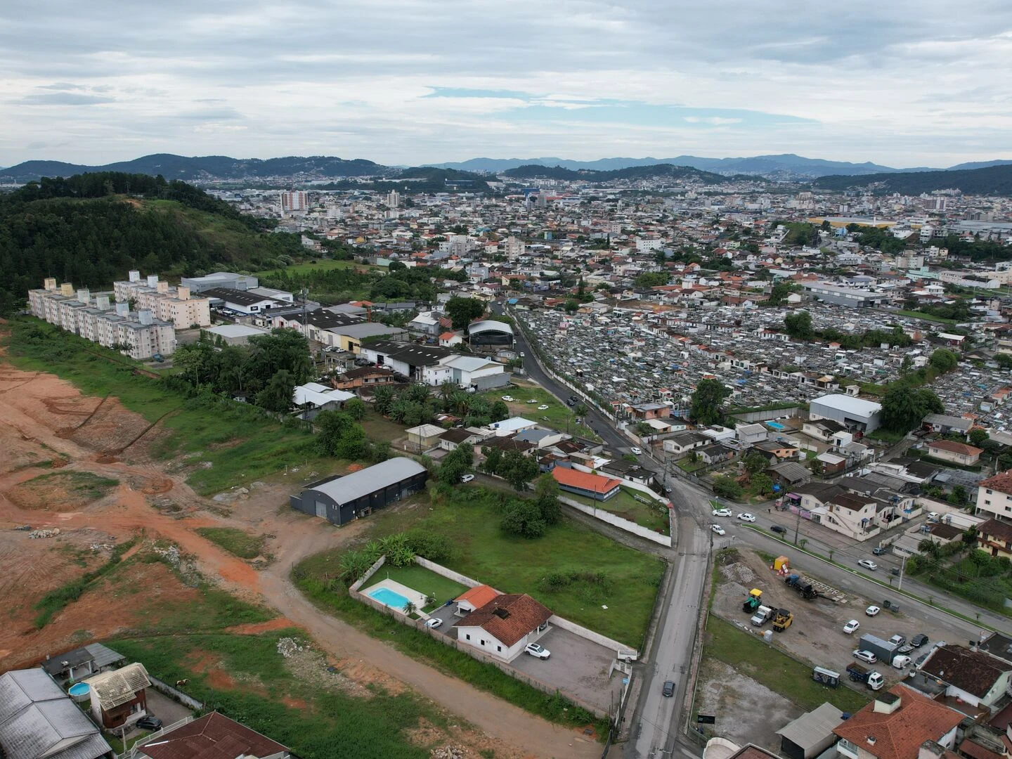 Terreno em Pagani, Palhoça. 0 quartos, 1229m². Imagem 3 de 8
