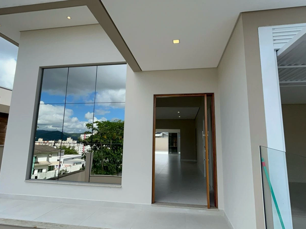 Casa em Pedra Branca, Palhoça. 2 quartos, 174m². Imagem 3 de 14