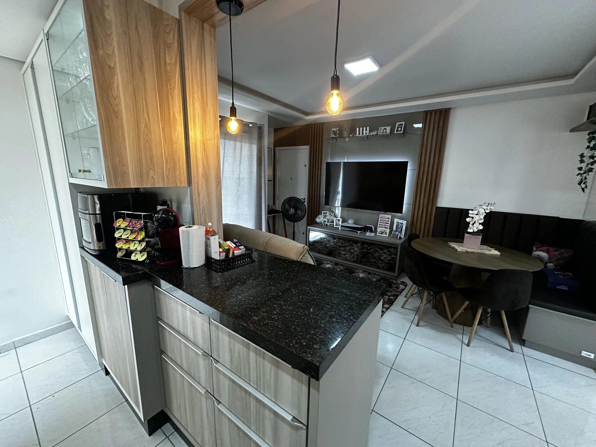 Apartamento em São Sebastião, Palhoça. 2 quartos, 65m². Imagem 1 de 21