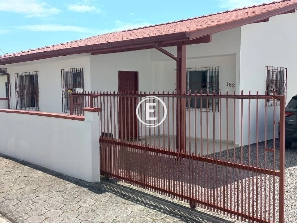 Casa em Barra do Aririú, Palhoça. 3 quartos, 195m². Imagem 1 de 16