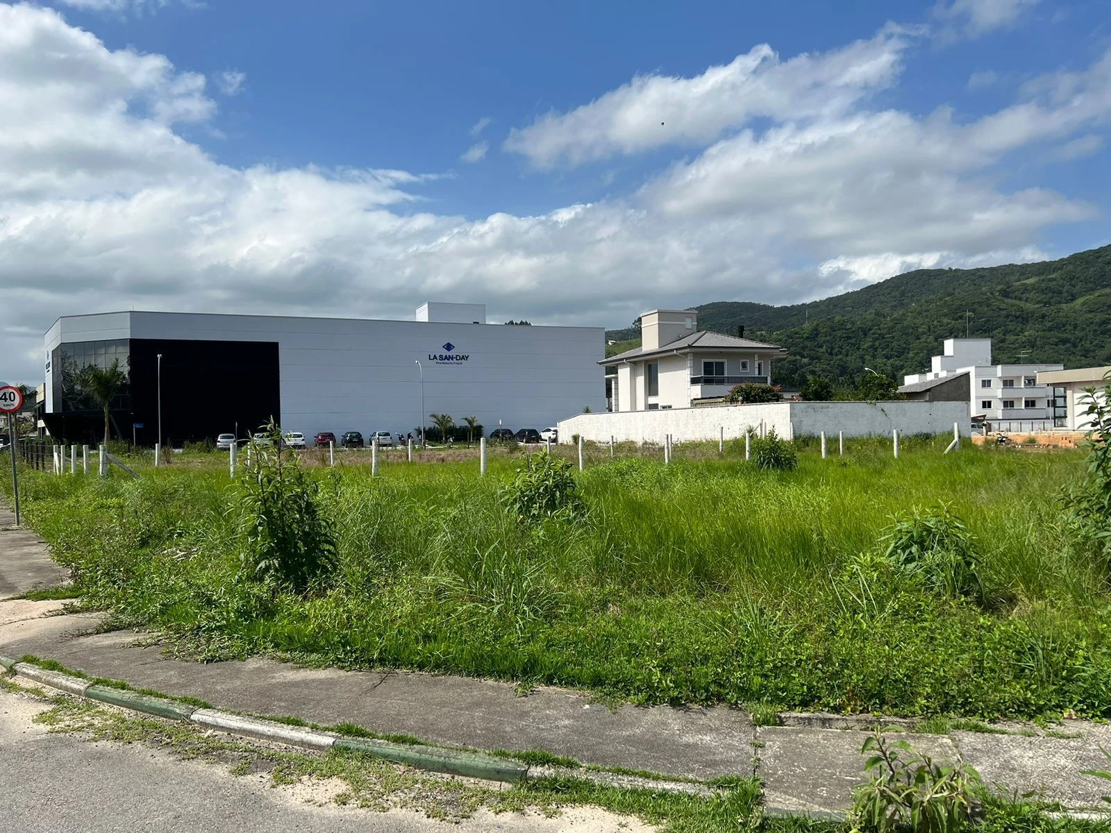 Terreno em Vila Becker, Santo Amaro da Imperatriz. 0 quartos, 360m². Imagem 4 de 5