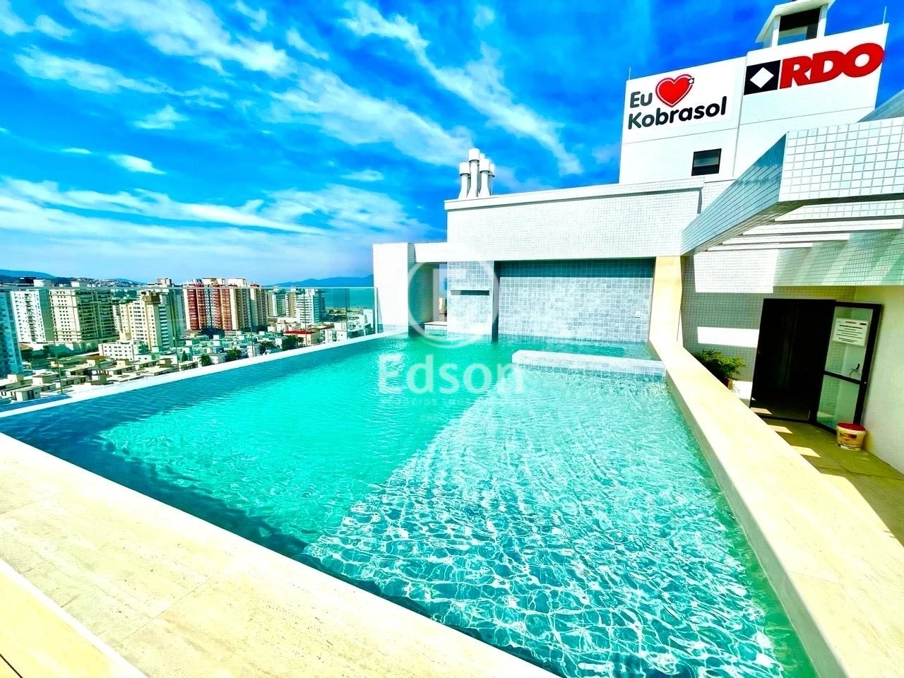 Apartamento em Kobrasol, São José. 2 quartos, 80m². Imagem 8 de 15