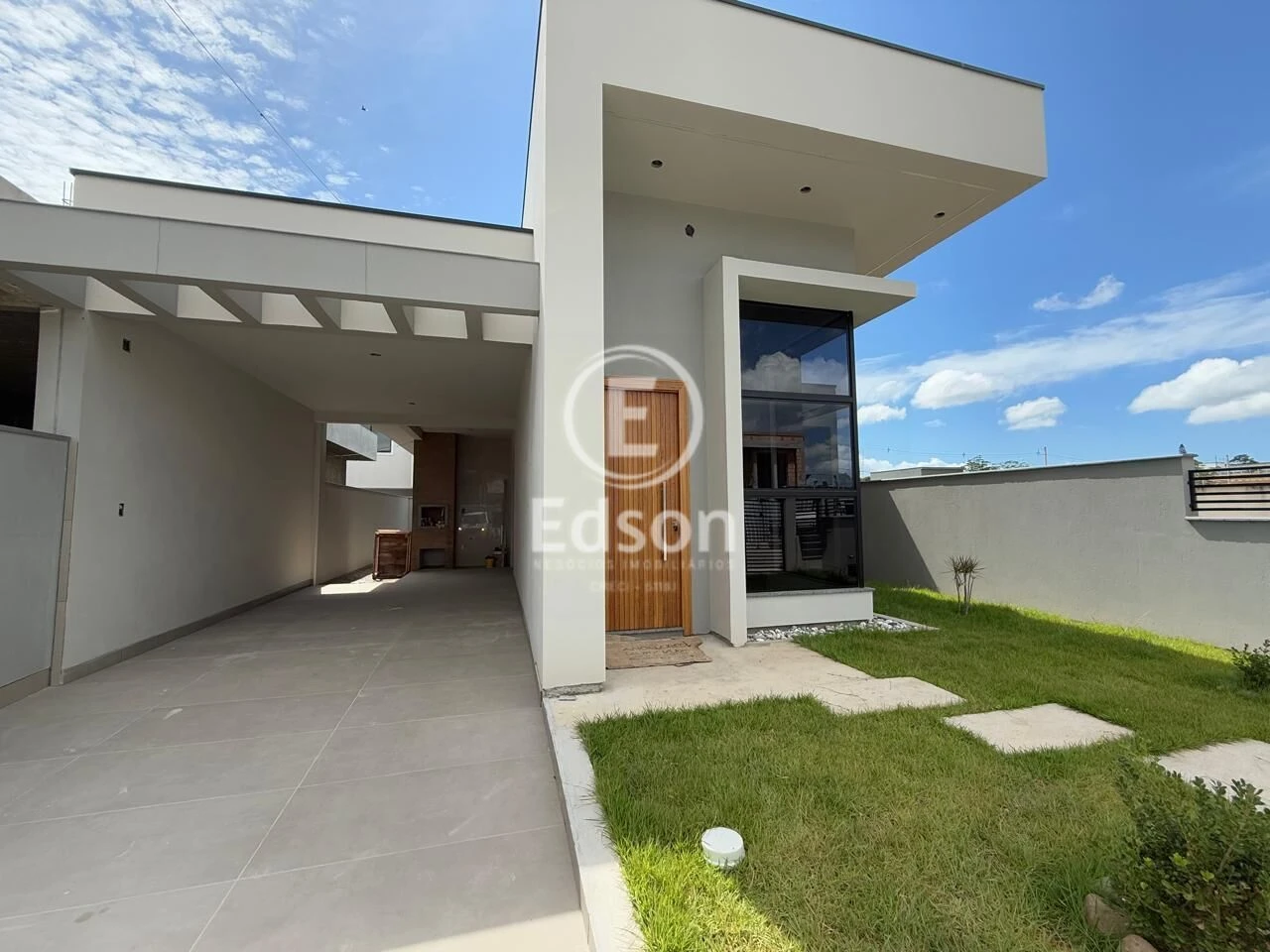 Casa em Forquilhas, São José. 3 quartos, 108m². Imagem 2 de 10