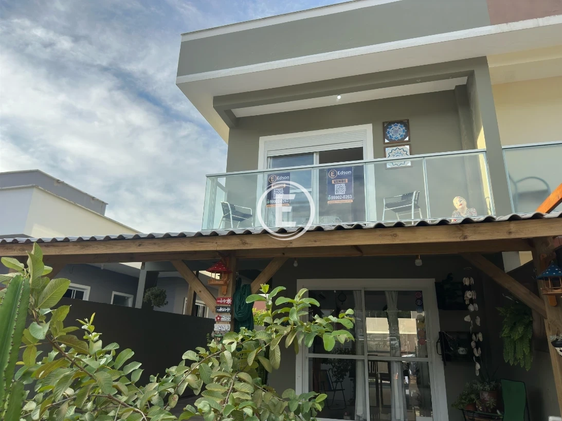 Sobrado Geminado em Bela Vista, Palhoça. 2 quartos, 84m². Imagem 1 de 12