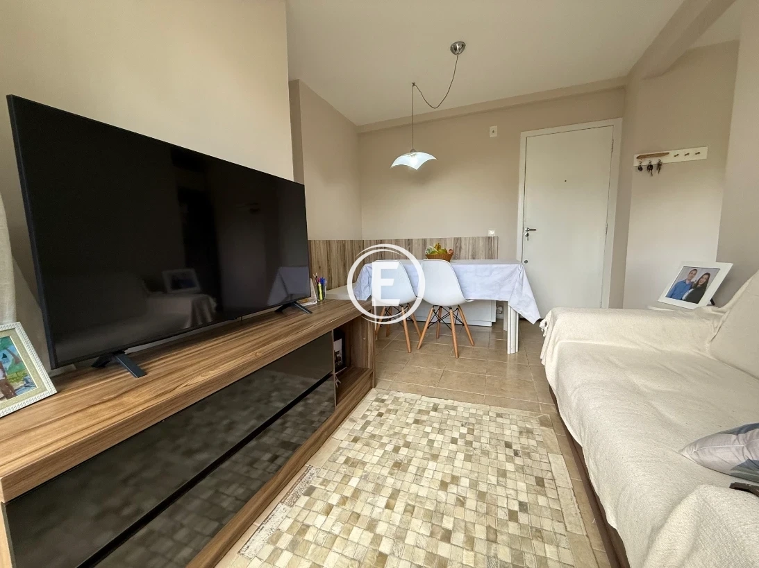 Apartamento em Ponte do Imaruim, Palhoça. 2 quartos, 48m². Imagem 2 de 8