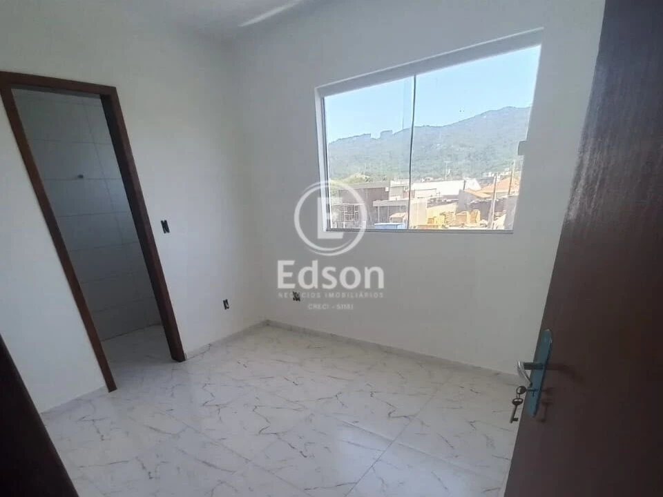 Casa em Vale Verde, Palhoça. 2 quartos, 79m². Imagem 3 de 9