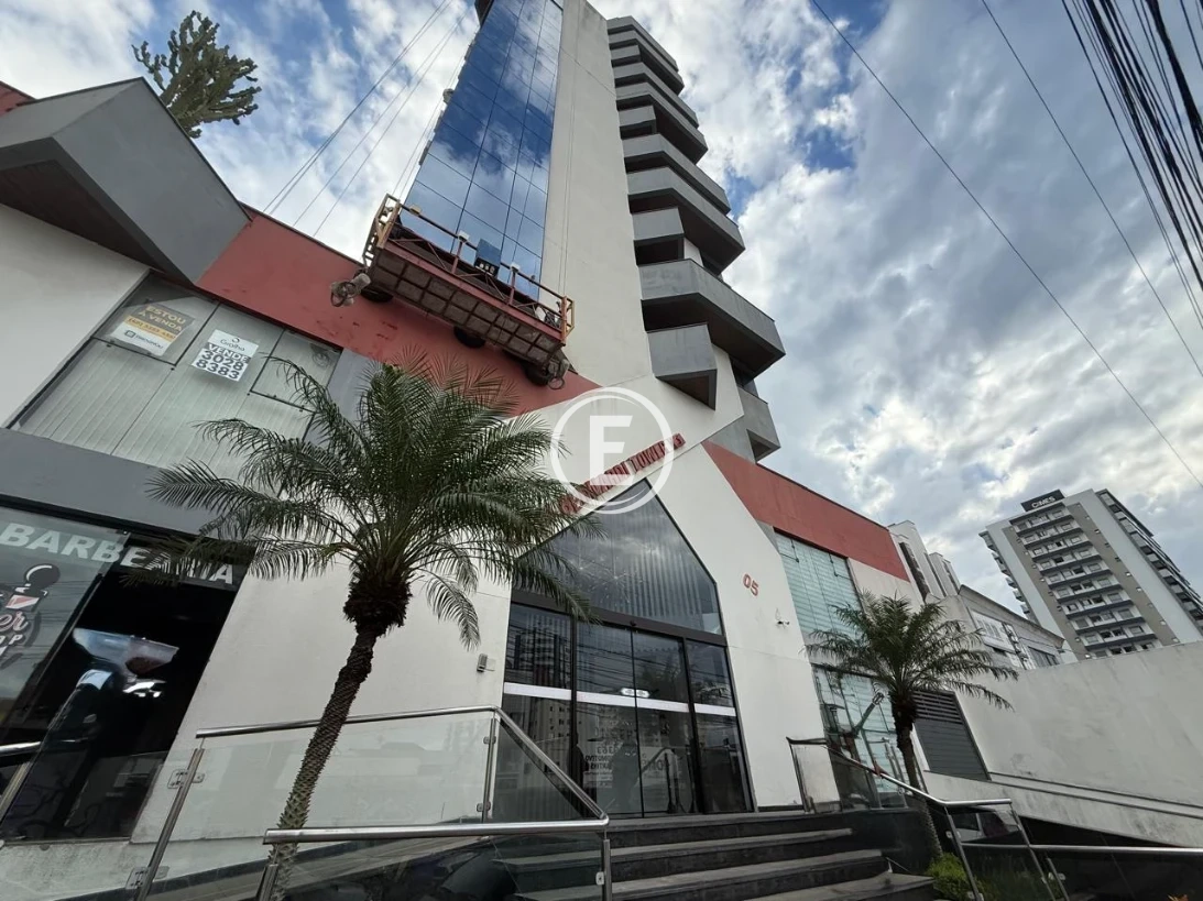 Escritório/Sala em Kobrasol, São José. 0 quartos, 40m². Imagem 1 de 10