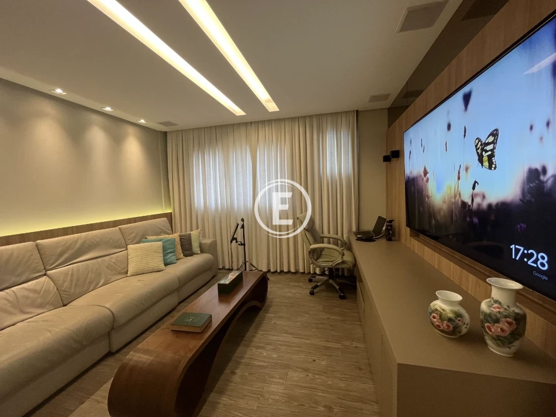 Apartamento em Kobrasol, São José. 2 quartos, 132m². Imagem 2 de 15