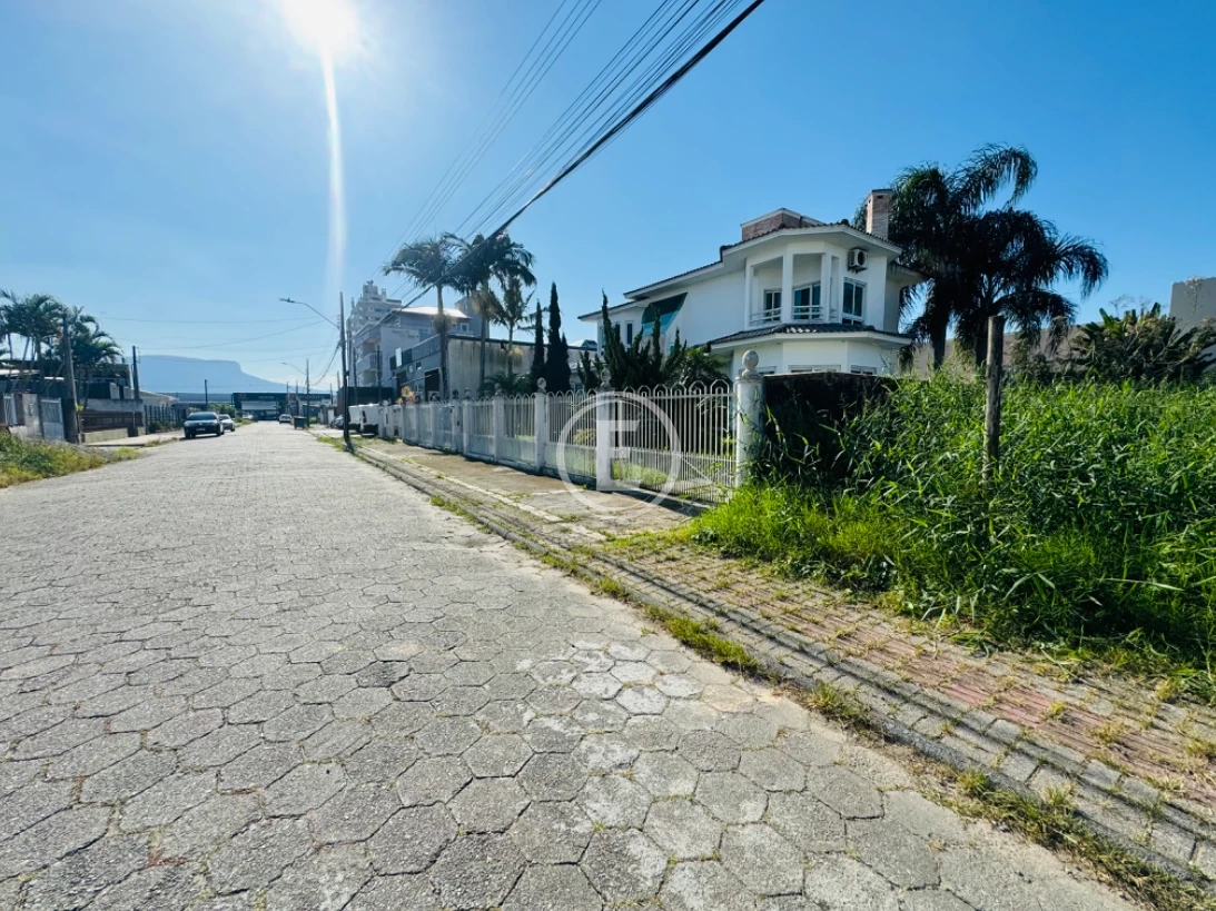 Terreno em Ponte do Imaruim, Palhoça. 0 quartos, 0m². Imagem 3 de 4