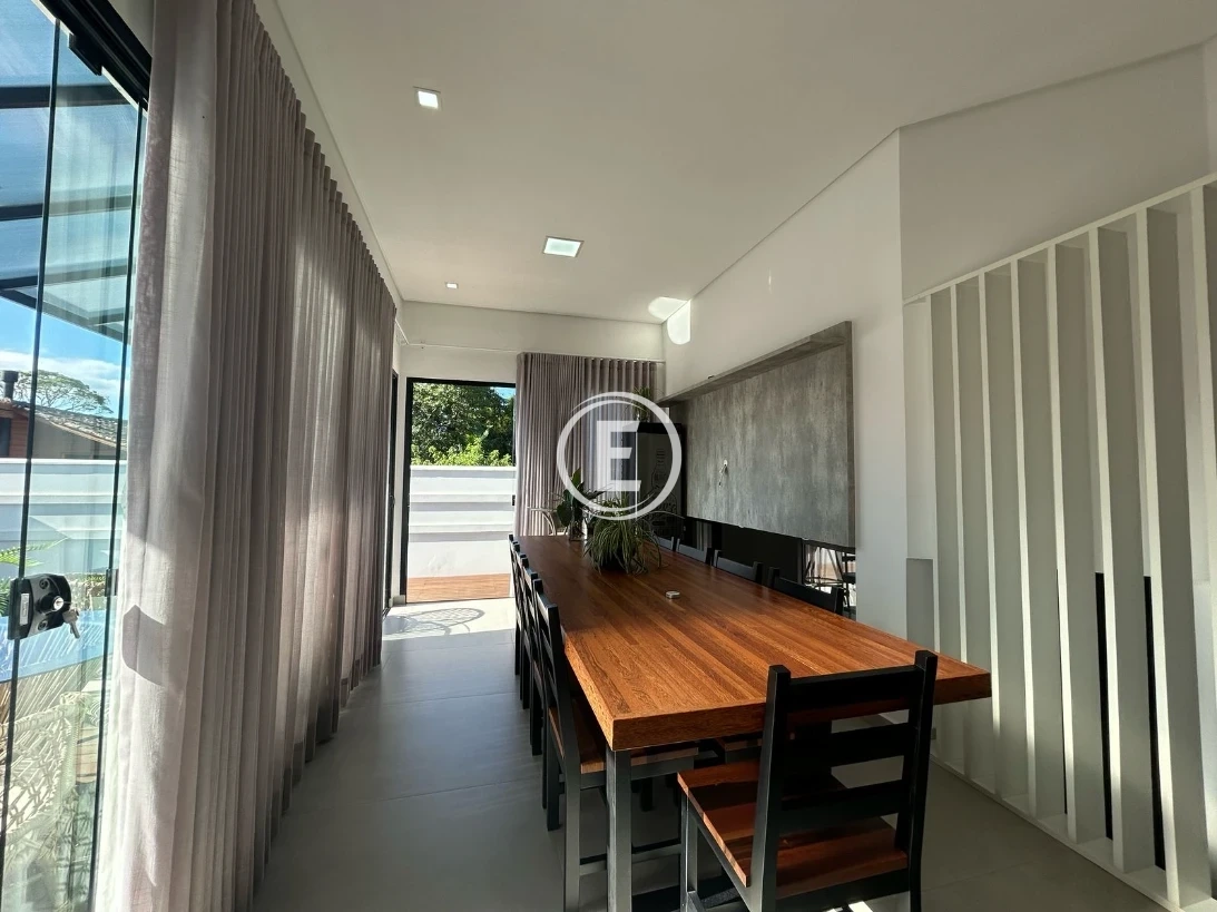 Casa em Centro, Águas Mornas. 3 quartos, 327m². Imagem 12 de 15