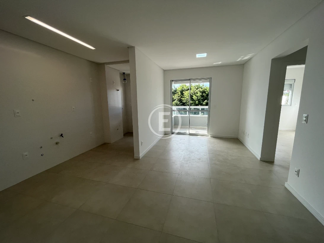 Apartamento em Capoeiras, Florianópolis. 2 quartos, 71m². Imagem 3 de 14