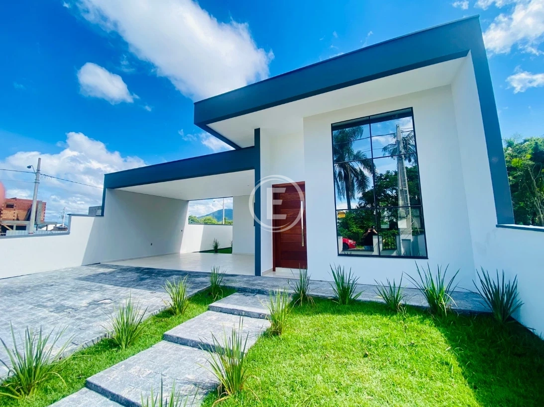 Casa em Forquilhas, São José. 3 quartos, 120m². Imagem 2 de 9