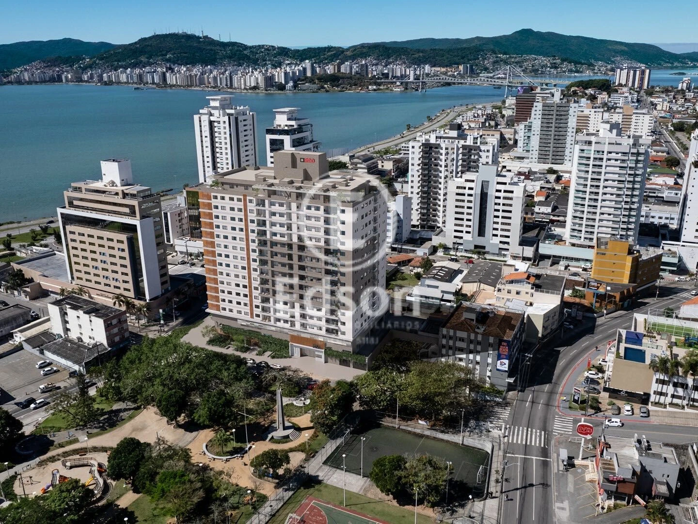 Apartamento em Estreito, Florianópolis. 3 quartos, 159m². Imagem 1 de 15