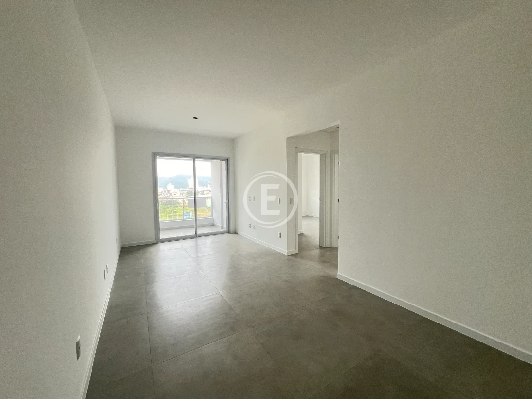 Apartamento em Barreiros, São José. 2 quartos, 76m². Imagem 2 de 16