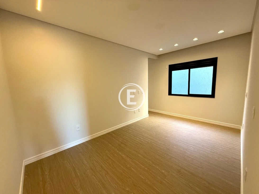 Casa em Sertão do Maruim, São José. 3 quartos, 173m². Imagem 4 de 16