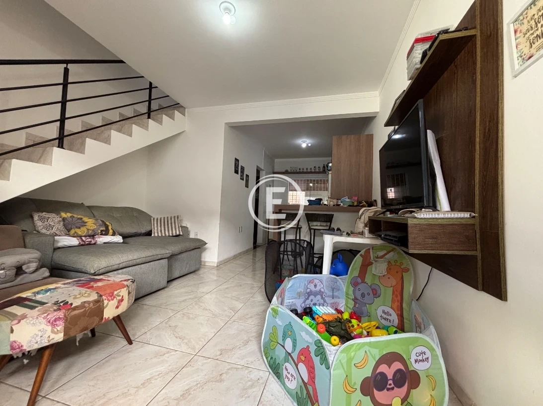 Sobrado Geminado em Bela Vista, Palhoça. 2 quartos, 63m². Imagem 2 de 10