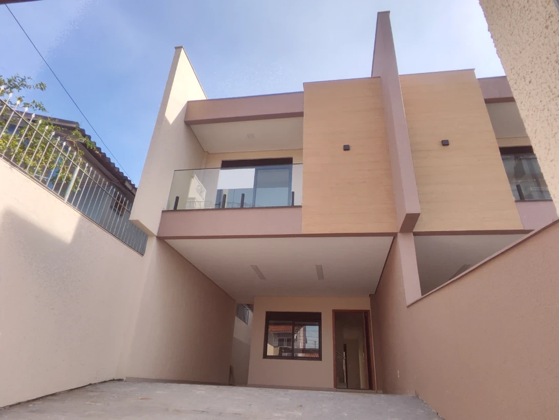 Sobrado Geminado em Ipiranga, São José. 3 quartos, 163m². Imagem 1 de 24