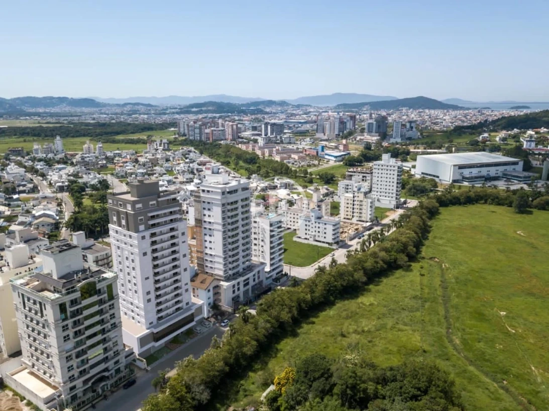 Apartamento em Pedra Branca, Palhoça. 3 quartos, 102m². Imagem 2 de 8
