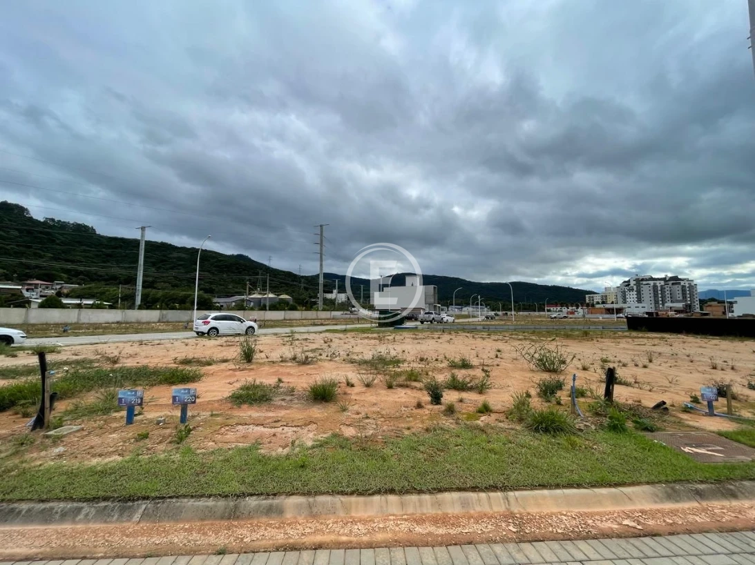 Terreno em Deltaville, Biguaçu. 0 quartos, 0m². Imagem 2 de 29