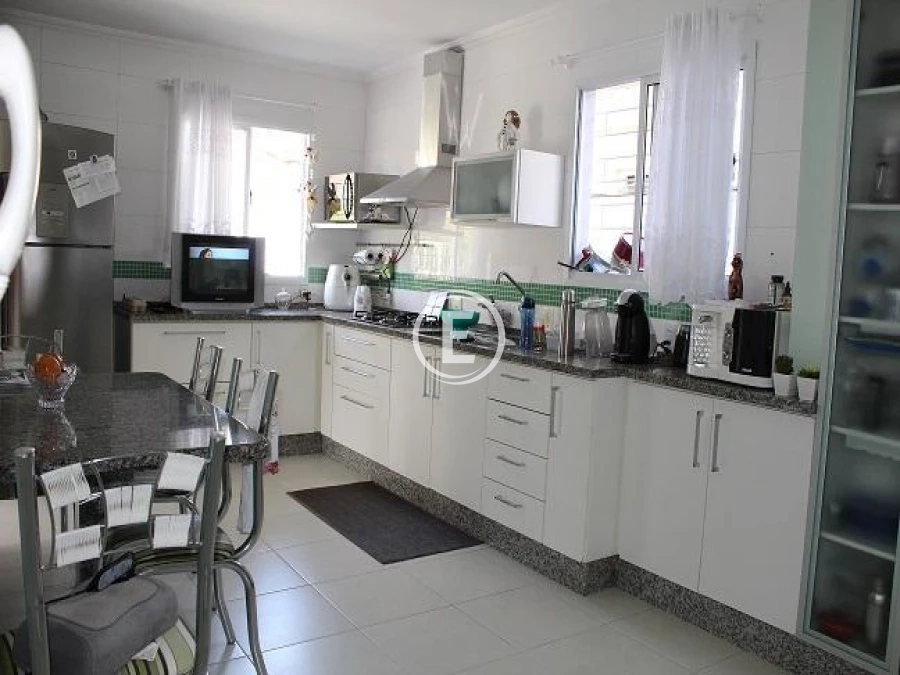 Casa em Centro, Palhoça. 3 quartos, 260m². Imagem 7 de 14